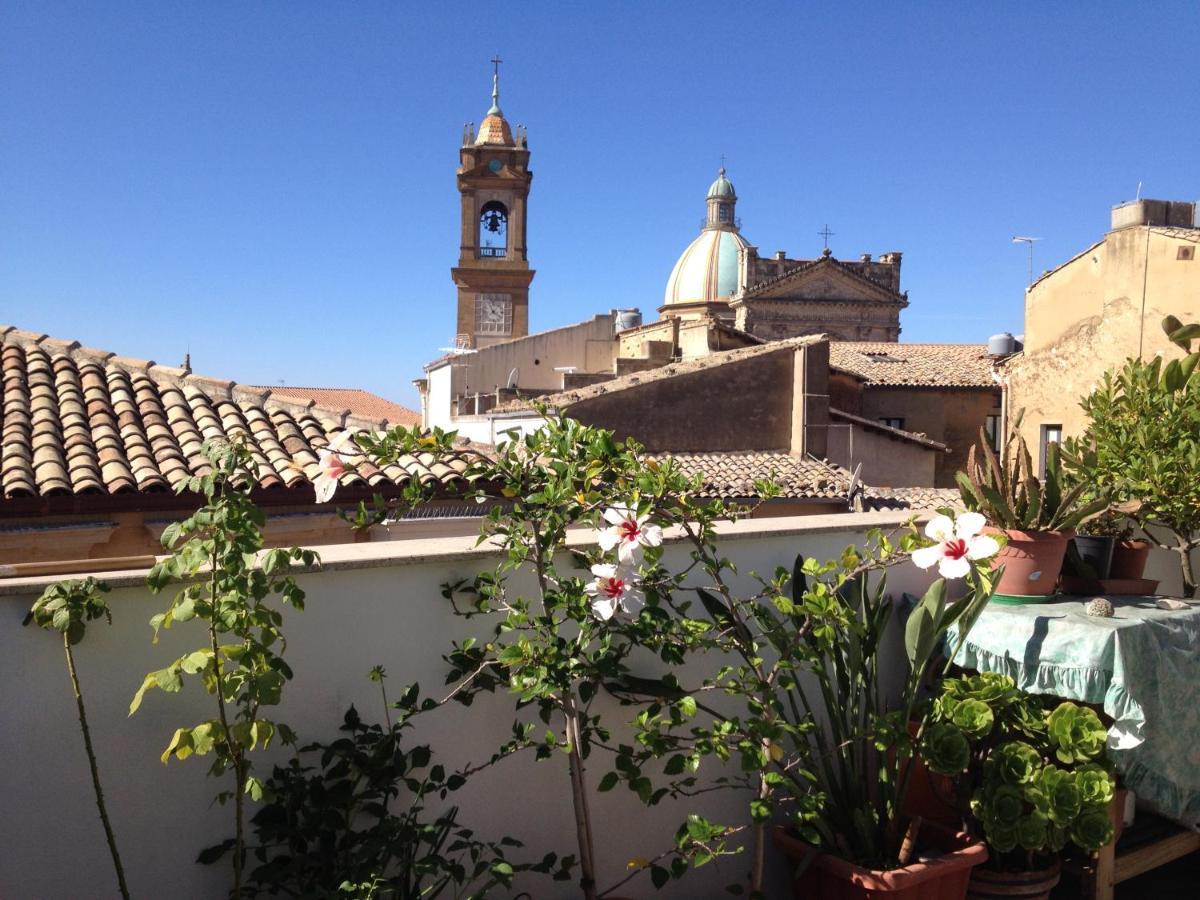 Il Piccolo Attico Bed & Breakfast Caltagirone Ngoại thất bức ảnh