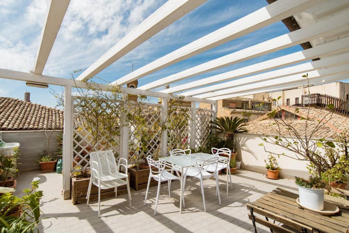 Il Piccolo Attico Bed & Breakfast Caltagirone Ngoại thất bức ảnh